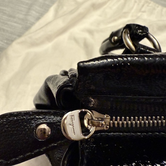 Salvatore Ferragamo Gancini Black Shoulder Bag with Glossy Finish - Picture 4 of 13